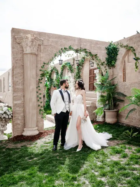 Ảnh stock minh họa cho thiệp Garden Romance